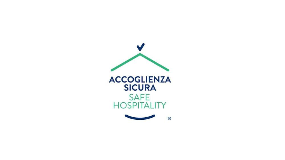 Hotel Casa Raffaele Conforti 4*
